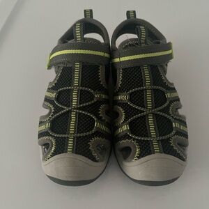Kids Outdoor Sandals - Boys 11 Gray and Green